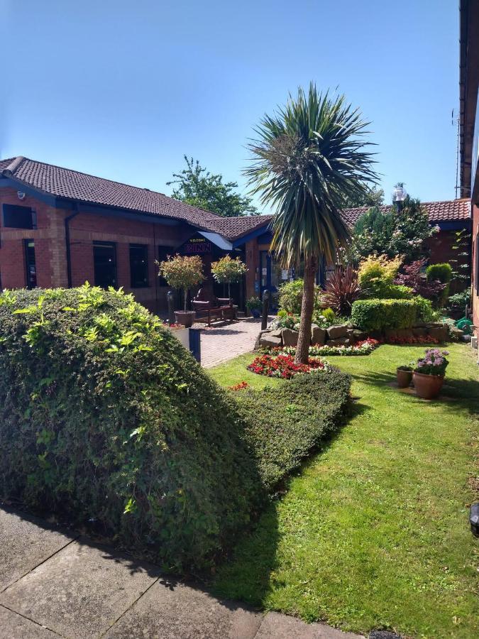 Redwings Lodge Dunstable Exteriör bild